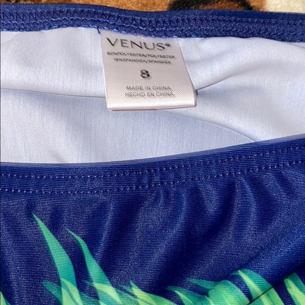 MID RISE BOTTOM
Style #V2575 - Picture 5 of 6